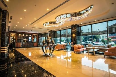 Cher Hotel 5