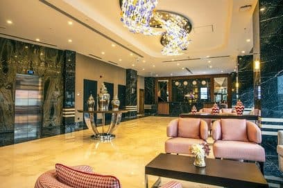 Cher Hotel 8