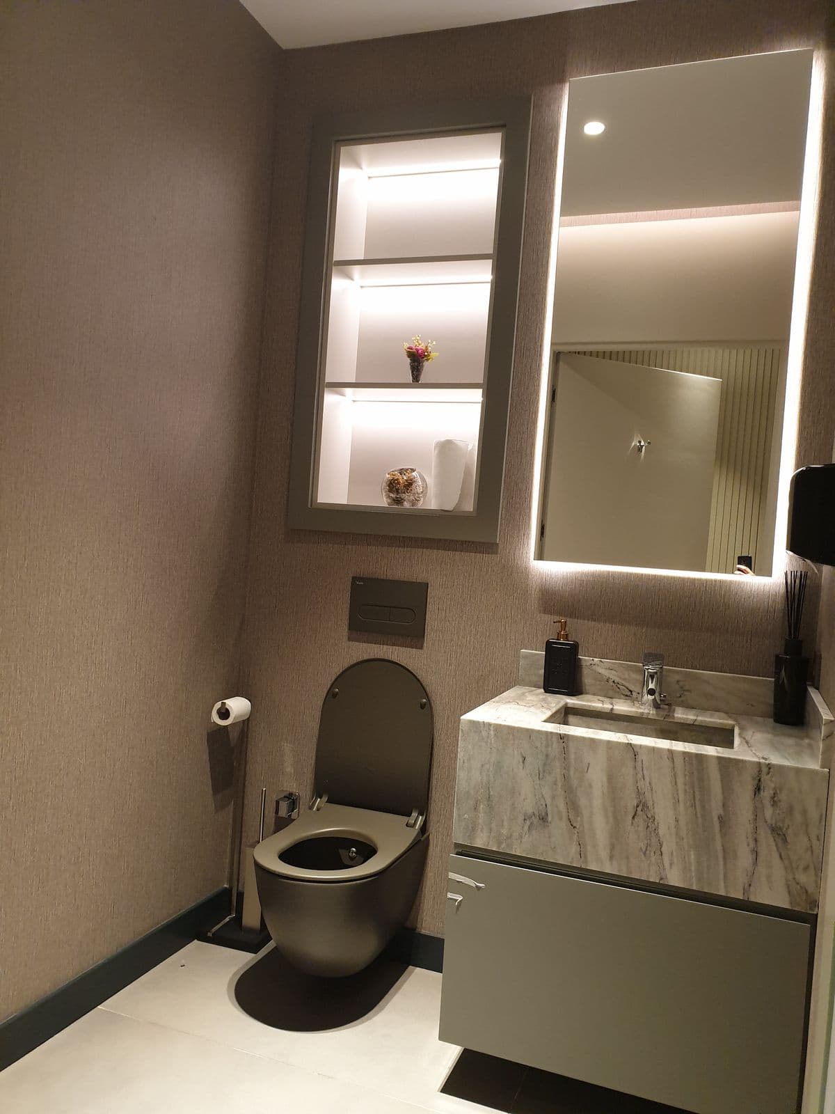 Dr. Emel Gökmen Clinic 38