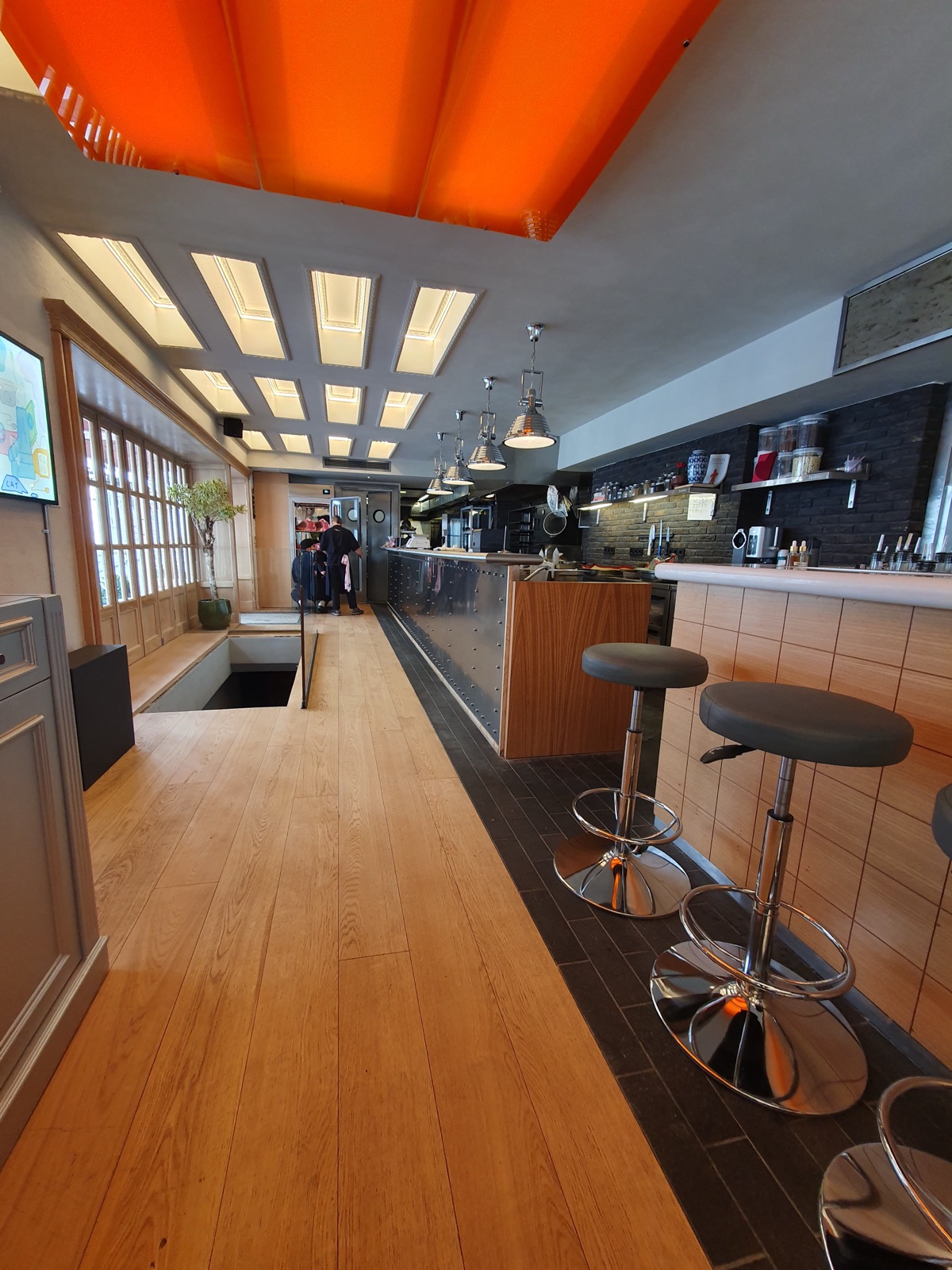 Tango Cash Restoran 19